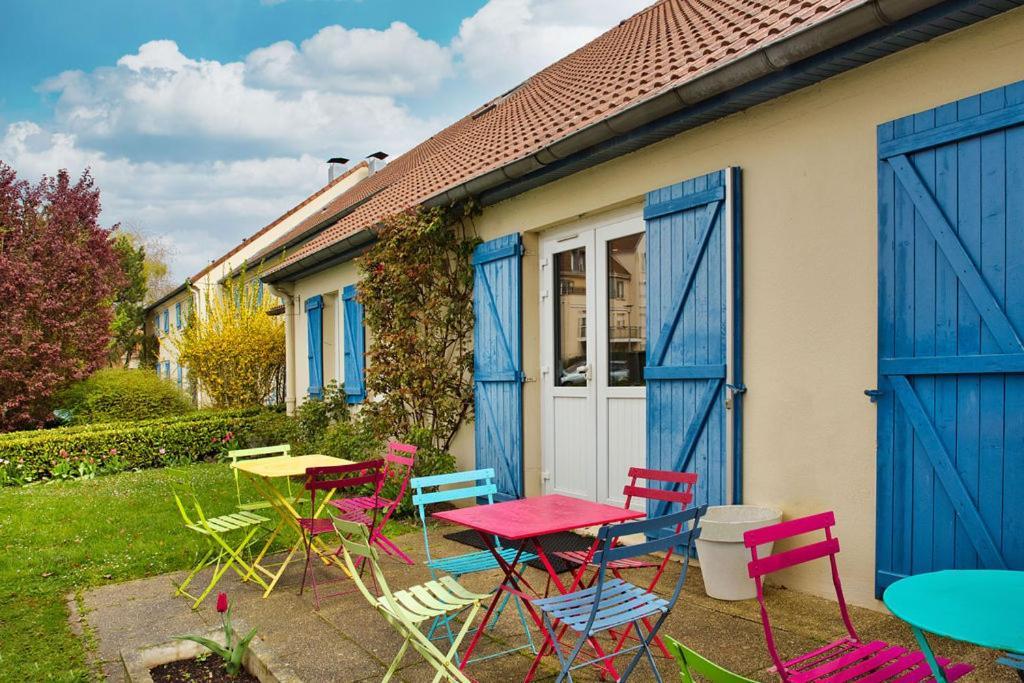 Sure Hotel By Best Western Plaisir Exterior foto