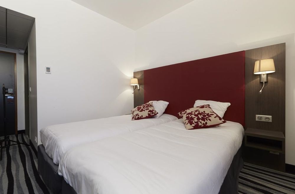 Sure Hotel By Best Western Plaisir Zimmer foto